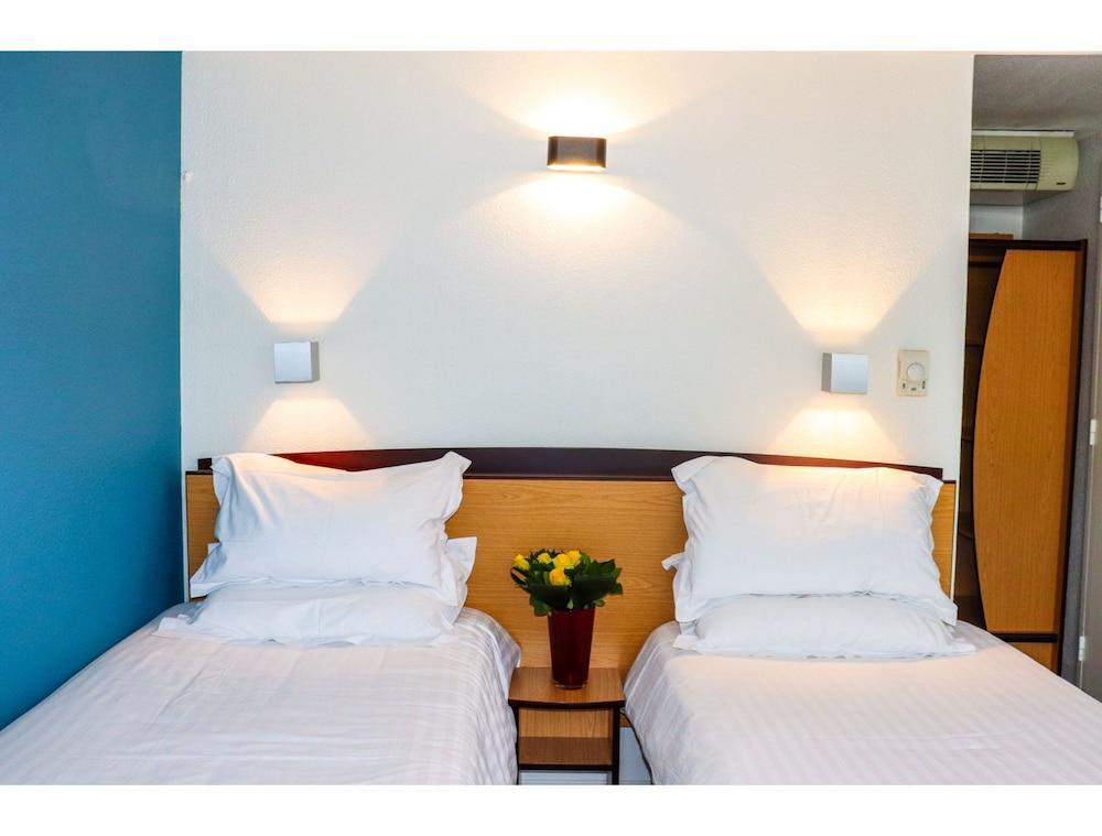 Kyriad Direct Roanne Hotel Esterno foto