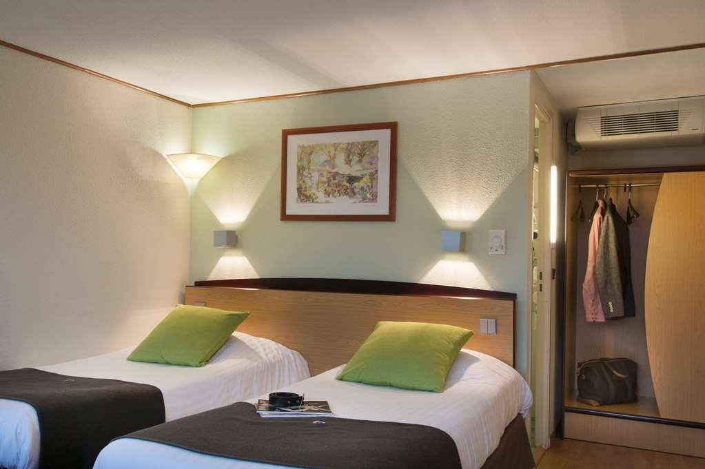 Kyriad Direct Roanne Hotel Esterno foto