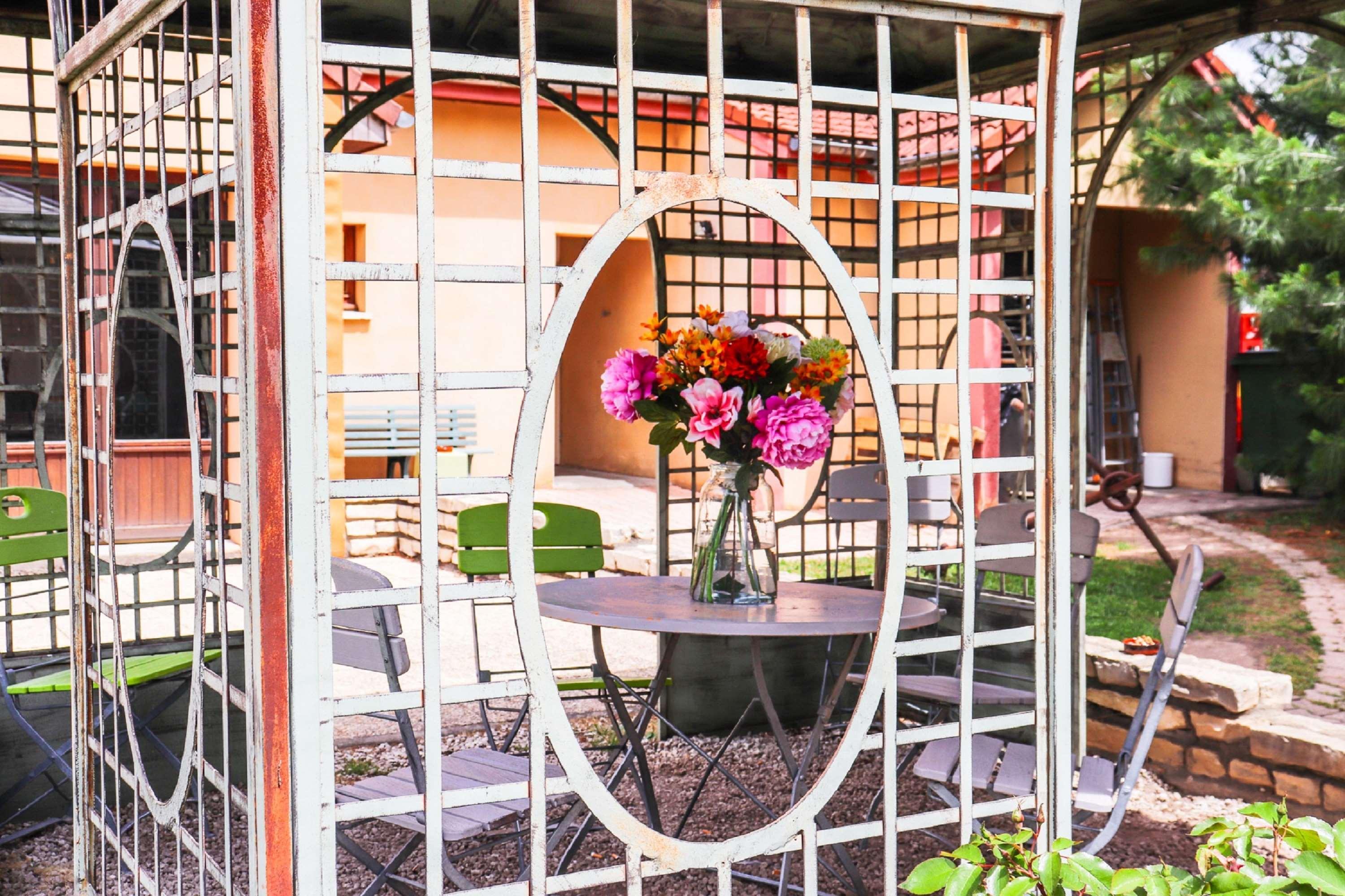Kyriad Direct Roanne Hotel Esterno foto