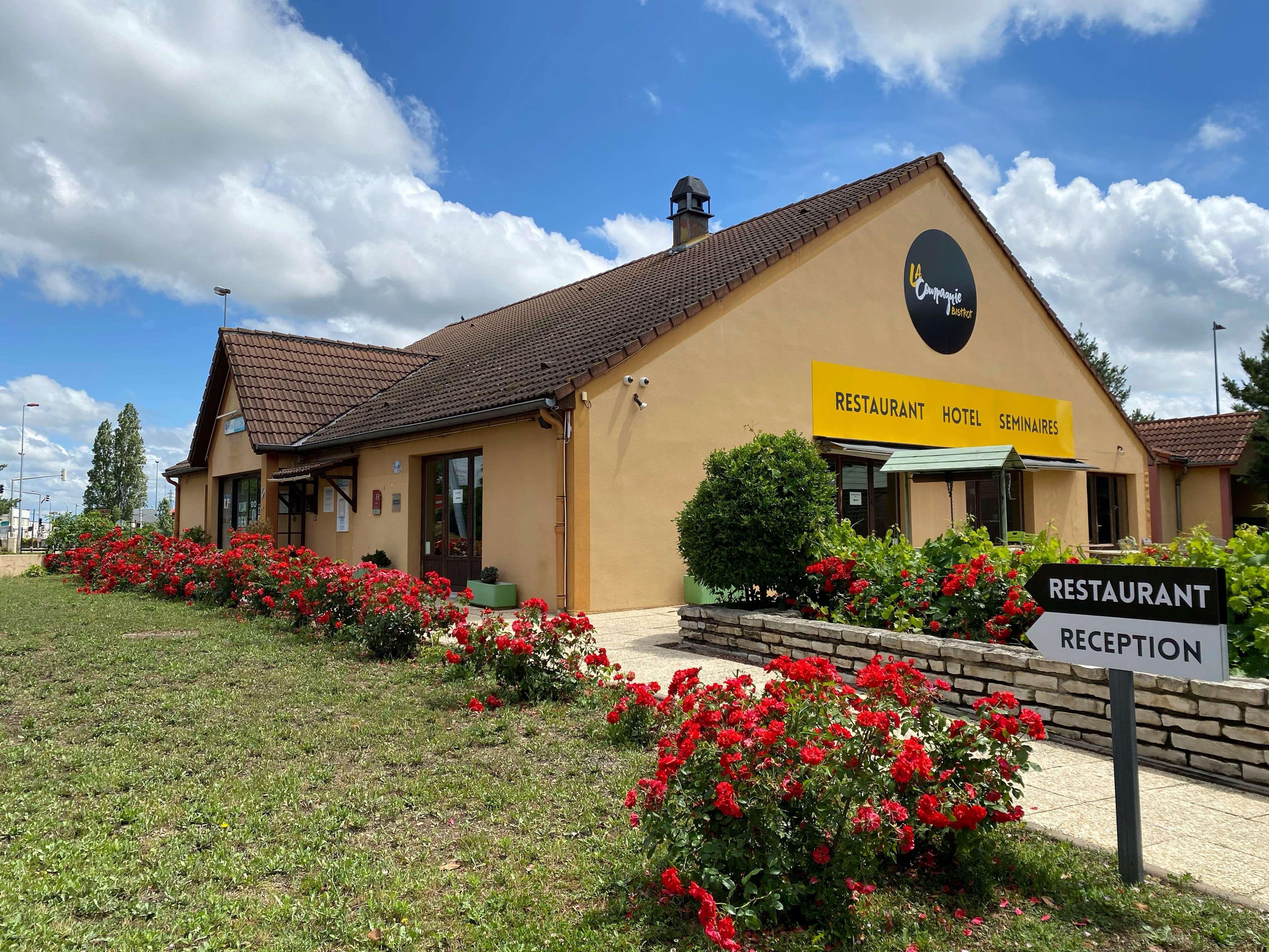 Kyriad Direct Roanne Hotel Esterno foto