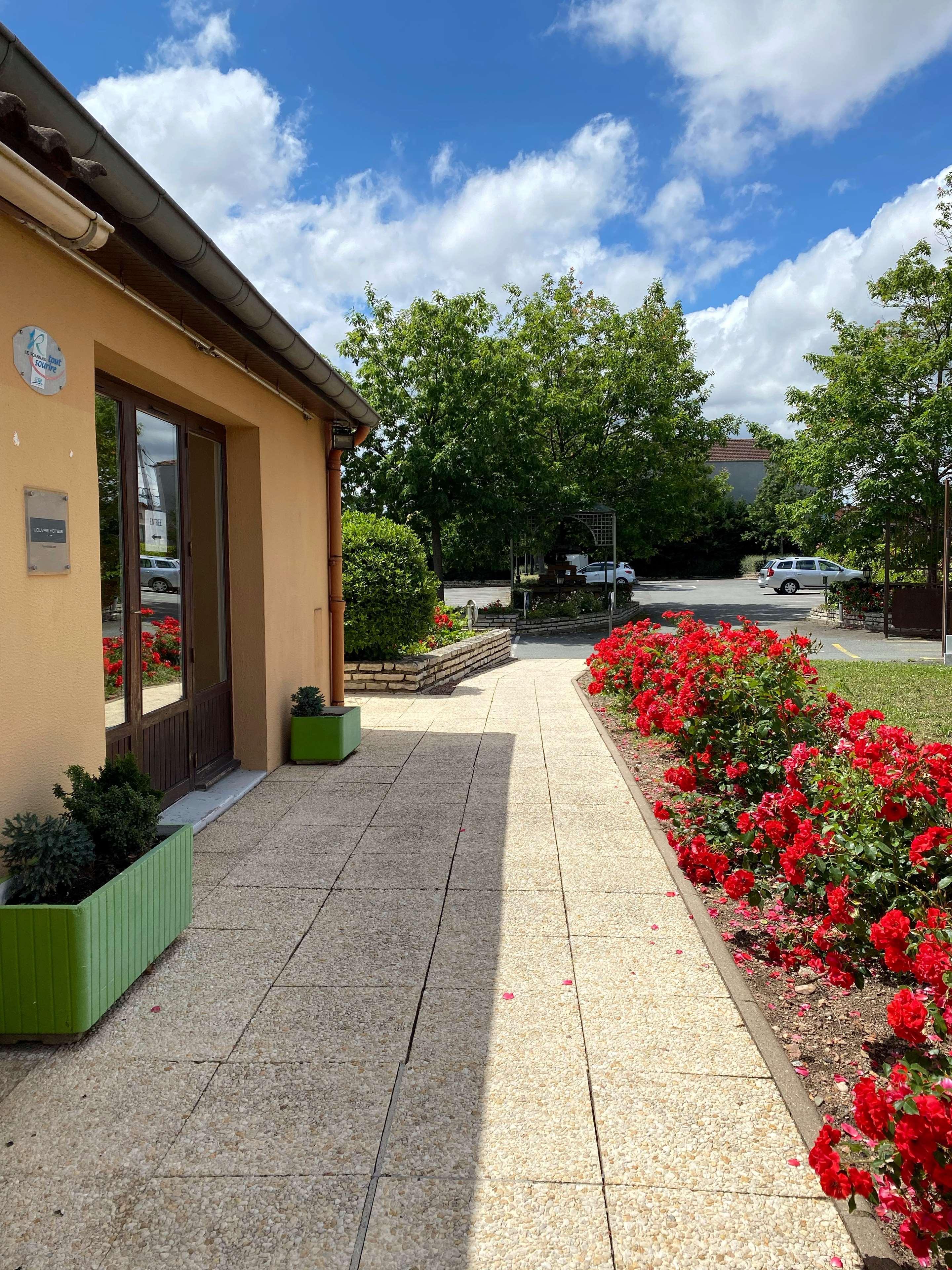 Kyriad Direct Roanne Hotel Esterno foto