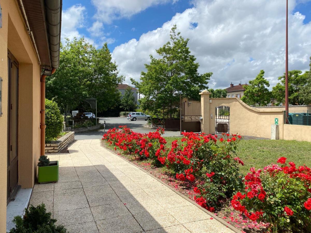 Kyriad Direct Roanne Hotel Esterno foto