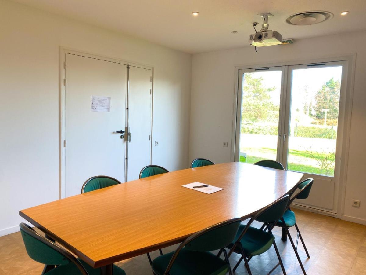 Kyriad Direct Roanne Hotel Esterno foto